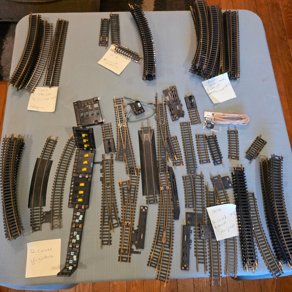 Atlas Tyco AHM HO Scale Train Track Lot 90+ Pc Curved Straight Switches Brass